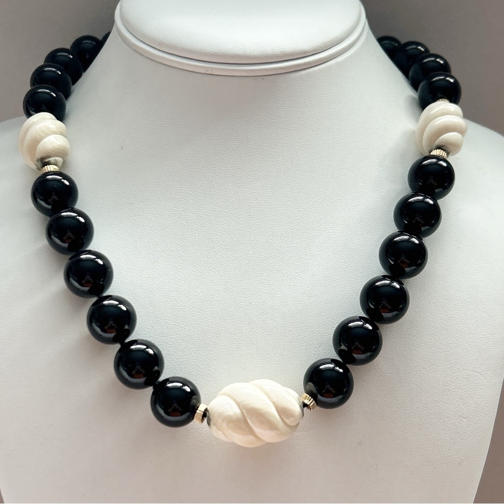 Vintage 14 KT Gold Black Onyx Cream Bone Bead Necklace
